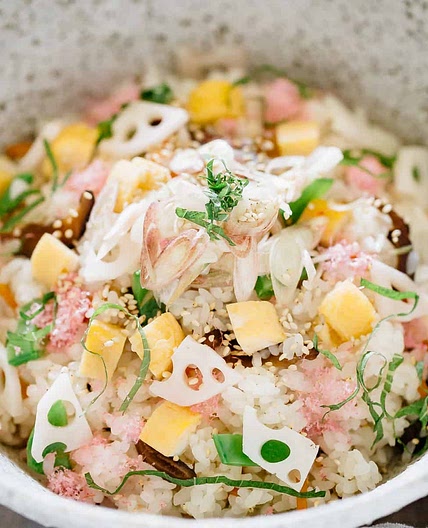 Chirashi Sushi