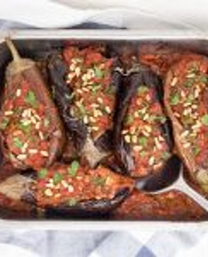 Imam bayildi – vegetarian stuffed aubergines