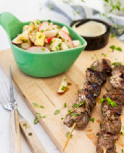 Lemon lamb skewers with keto radish and daikon salad