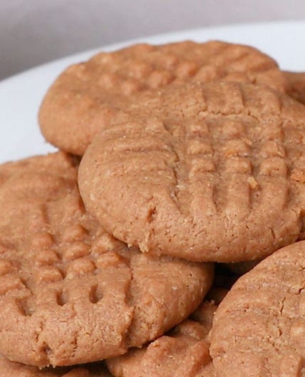 4-Ingredient Peanut Butter Cookies