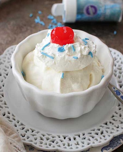 No-Churn Vanilla Ice Cream 