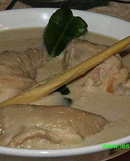 Chicken In Coconut Gravy