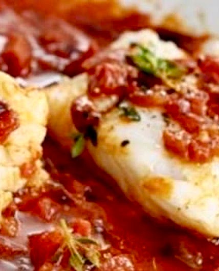 Samkeh Harrah with Tomato Sauce سمكة حَرّه بصلصة الطماطم