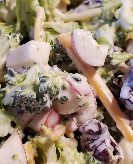 Easy Broccoli Salad — Spicin' and Dicin'