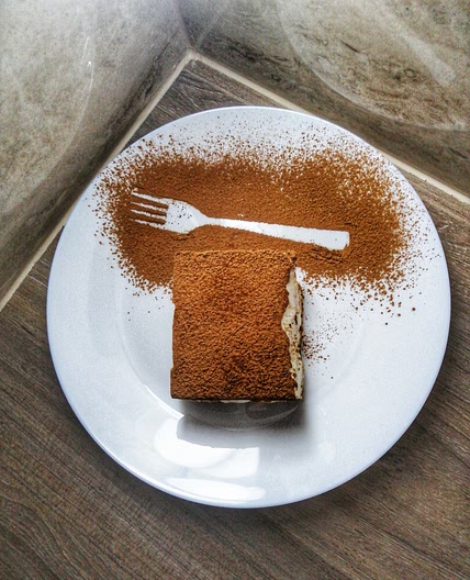 Tiramisu Cake