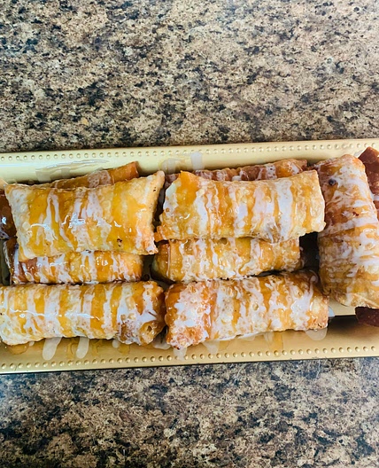 Auntie’s Peach Cobbler Eggrolls  