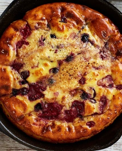 Giant Berry Pancake
