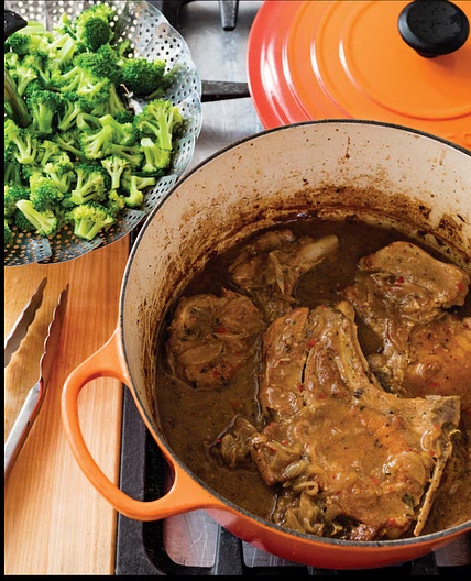 SMOTHERED PORK CHOPS WITH BROCCOLI