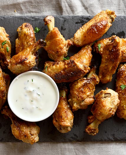 Chicken wings, refrigerated