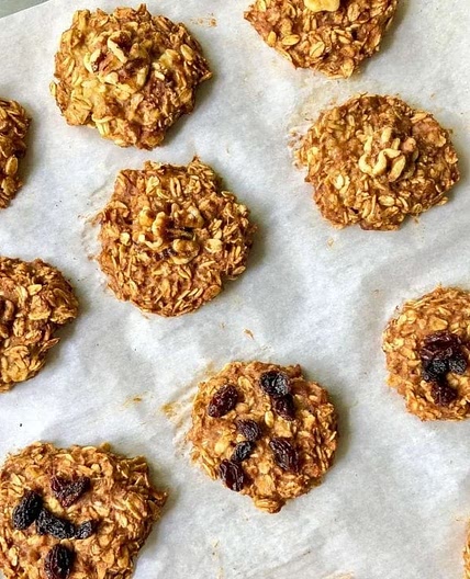 3 Ingredient Banana Oat Cookies