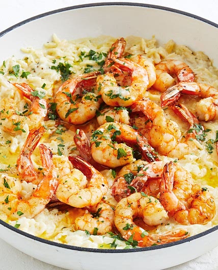 One-pan creamy garlic prawn risoni recipe