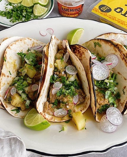 Pork in Salsa Verde Tacos