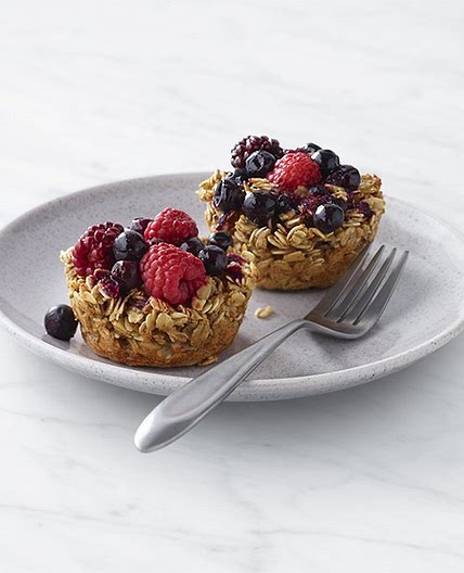 Fruity Oatmeal Breakfast Bake Recipe | Quaker Oats