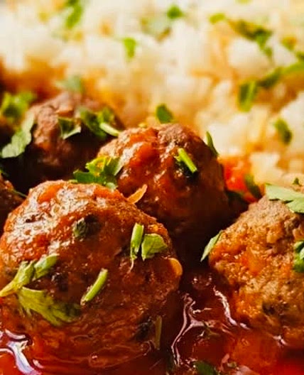 Dawood Basha, Lebanese Kafta Meatballs in Tomato Sauce