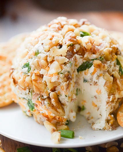 Cheddar Bacon Ranch Cheese Ball