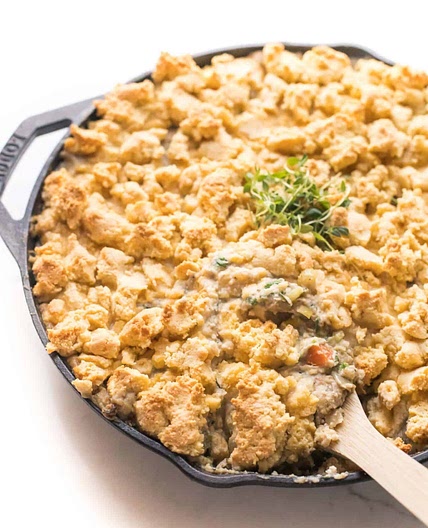 Keto Chicken Pot Pie Crumble