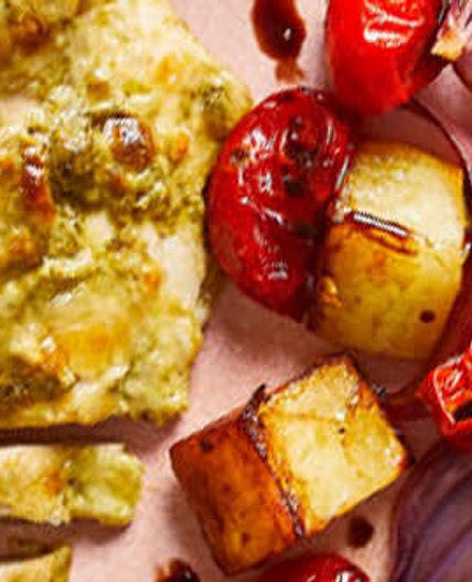 G - Cheesy Chicken & Pesto Caprese Bake