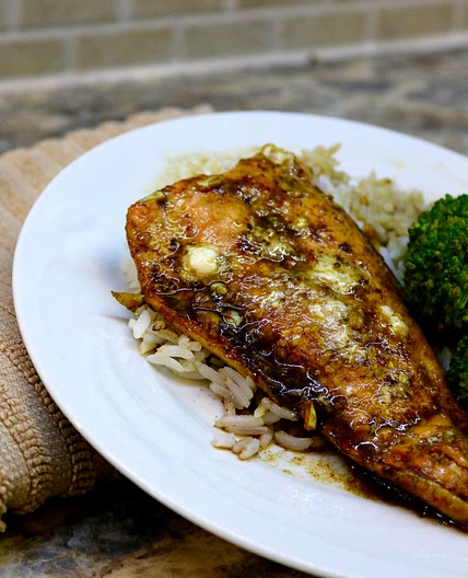 Balsamic Glazed Salmon with Broccoli and Brown Rice
