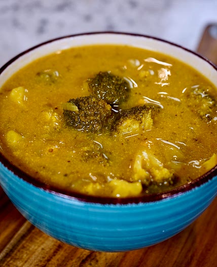 Vegan Broccoli Cheese Soup