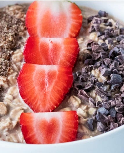 Overnight Chocolate Berry Oats