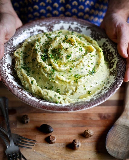 Paleo Cauliflower Purée with a Secret