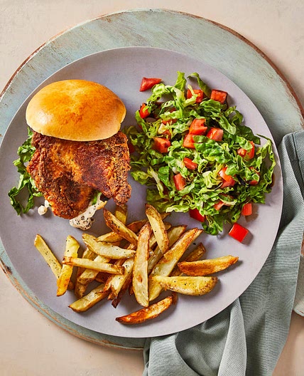 G - Crispy Fried Chicken Burger, Fries & Garlic Mayo