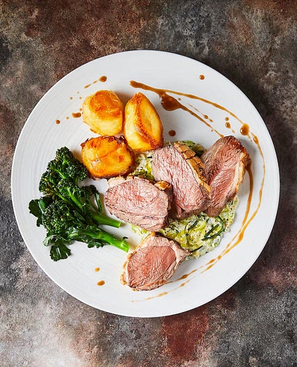 G - Roast Lamb, Creamed Leek, Tenderstem Broccoli & Redcurrant Jus