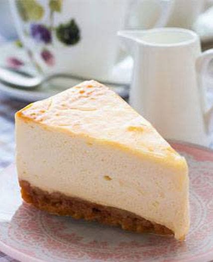 WHITE CHOCOLATE CHEESECAKE
