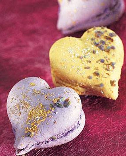 GINGER WHITE MACARONS