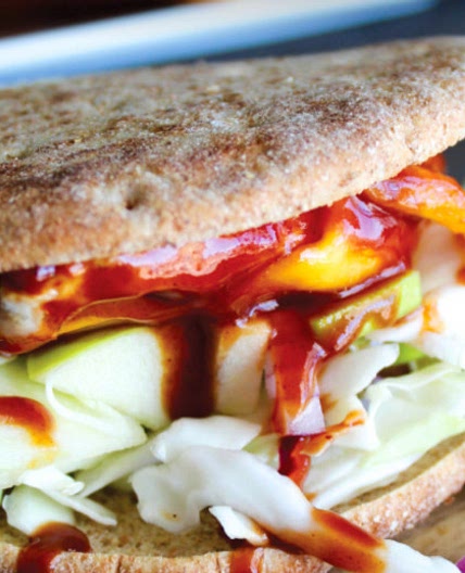 BBQ CHEDDAR CHICKEN BURGER