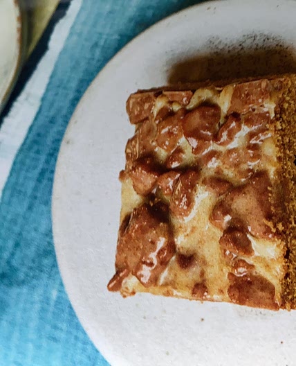 Caramalized Biscuit Traybake