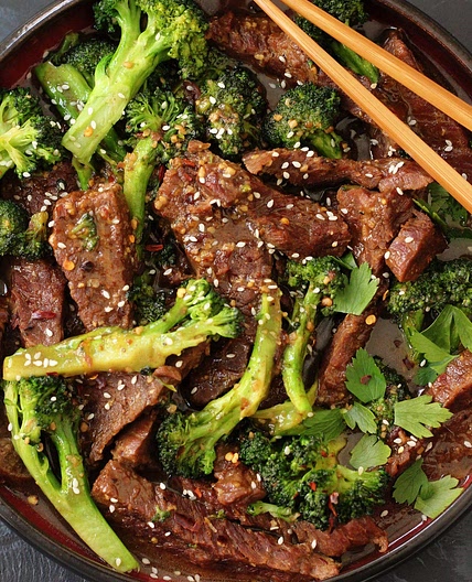 Instant Pot Beef and Broccoli: Whole30, Paleo and 30 Minutes!