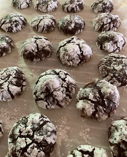 Chocolate Crinkle Cookies 