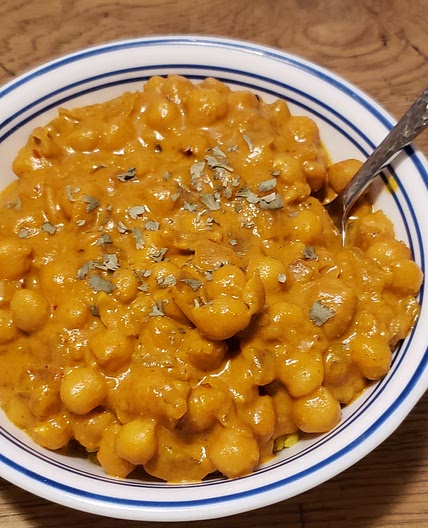 Chickpea Curry w/Turmeric Rice