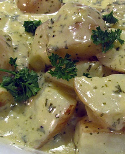 Baby Potatoes with Creamy Garlic Sauce