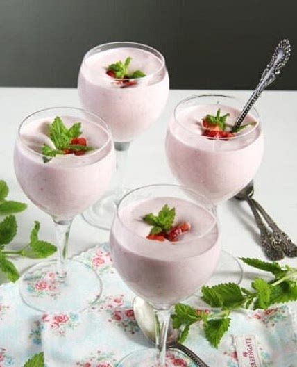 🇷🇴 Spuma de Capsuni) Romanian Strawberry Foam
