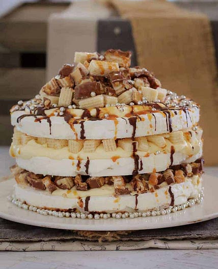 Chocolate, Caramel & Peanut Pavlova