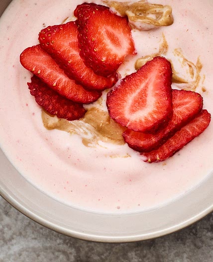 4-Ingredient PB&J Smoothie Bowl