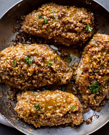 Walnut and Oregano Crusted Chicken