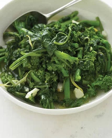 Peppery braised broccoli rabe with arugula
