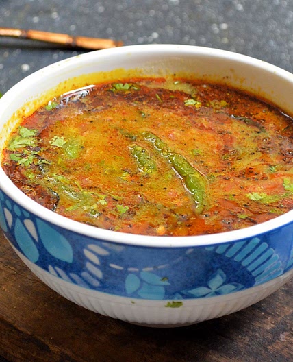 Kathiyawadi Adad Dal Recipe- Spicy Urad Dal