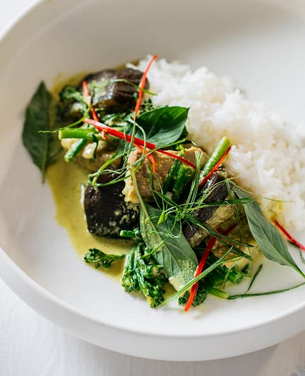 Thai Green Chicken Curry With Fragrant Jasmine Rice