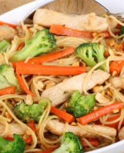 Nouilles sautées au poulet