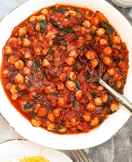 Stewed Chickpeas with Greens 