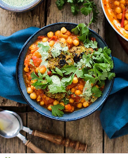 Chickpeas with Potatoes and Tomatoes 