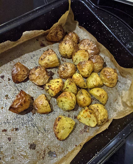 Garlic Roasted Potatoes