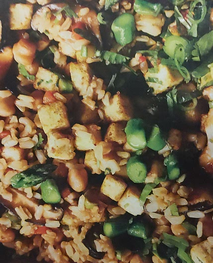 SW Golden Spiced Turmeric Tofu With Asparagus And Chickpea Fried Rice (3)