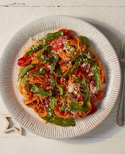 G - 10-Min Bacon & Sun-Dried Tomato Pasta