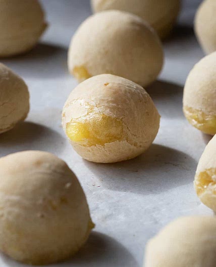 Vegan pao de queijo, Brazilian cheese bread