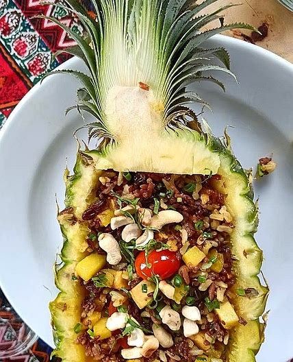 Khao Pad Saparot - Pineapple Fried Rice